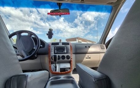 KIA Carnival III, 2005 год, 650 000 рублей, 27 фотография