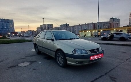 Toyota Avensis III рестайлинг, 2001 год, 445 000 рублей, 2 фотография