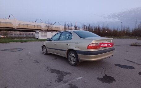 Toyota Avensis III рестайлинг, 2001 год, 445 000 рублей, 3 фотография
