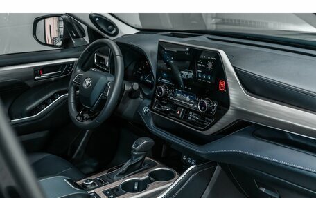 Toyota Highlander, 2024 год, 5 570 000 рублей, 15 фотография