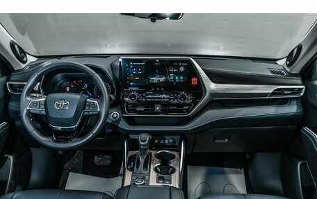 Toyota Highlander, 2024 год, 5 570 000 рублей, 23 фотография