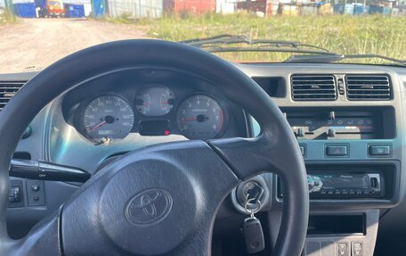Toyota RAV4, 1998 год, 250 000 рублей, 2 фотография