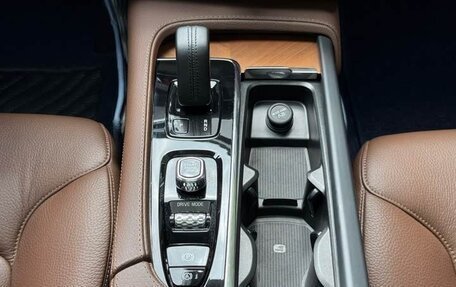 Volvo XC90 II рестайлинг, 2021 год, 4 500 000 рублей, 13 фотография