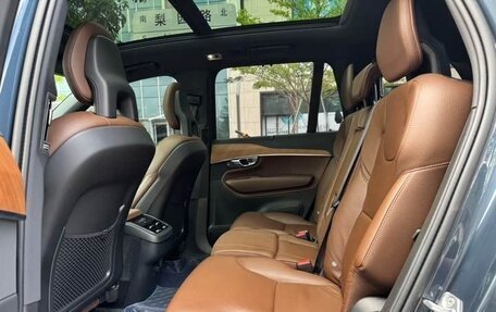 Volvo XC90 II рестайлинг, 2021 год, 4 500 000 рублей, 11 фотография