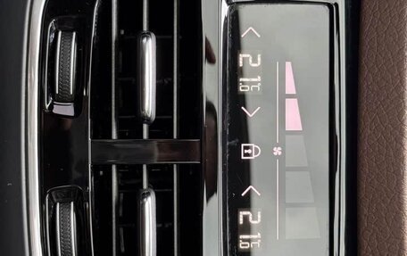 Volvo XC90 II рестайлинг, 2021 год, 4 500 000 рублей, 18 фотография