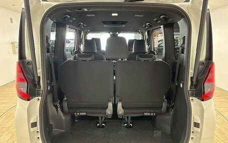 Toyota Noah, 2024 год, 3 777 777 рублей, 15 фотография
