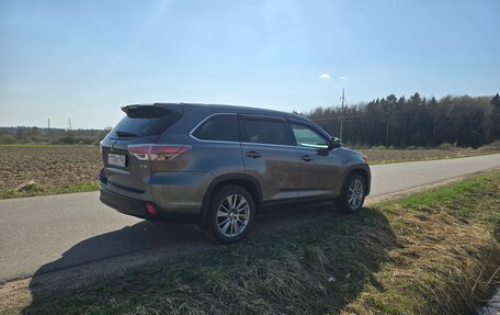 Toyota Highlander III, 2014 год, 2 689 000 рублей, 6 фотография