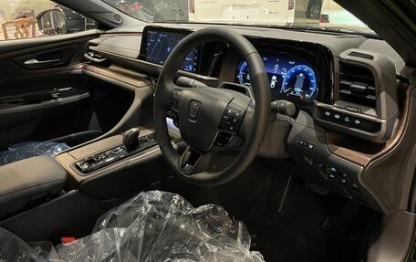 Toyota Crown, 2024 год, 5 600 999 рублей, 9 фотография