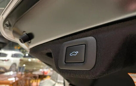 Toyota Crown, 2024 год, 5 600 999 рублей, 18 фотография