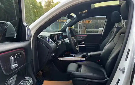 Mercedes-Benz GLB, 2021 год, 2 200 000 рублей, 7 фотография