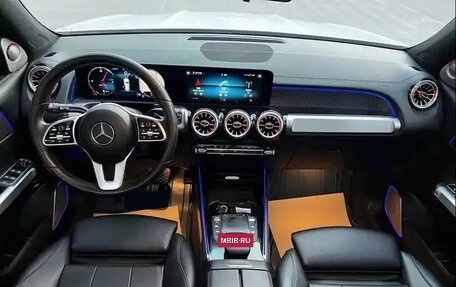 Mercedes-Benz GLB, 2021 год, 2 200 000 рублей, 8 фотография