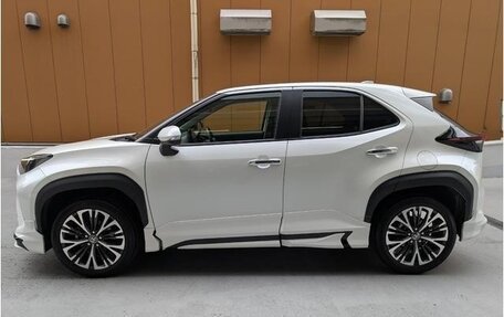 Toyota Yaris Cross, 2022 год, 1 570 002 рублей, 6 фотография