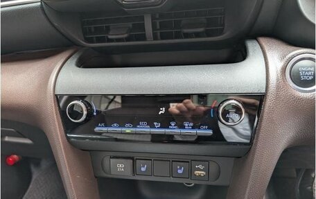 Toyota Yaris Cross, 2022 год, 1 570 002 рублей, 14 фотография