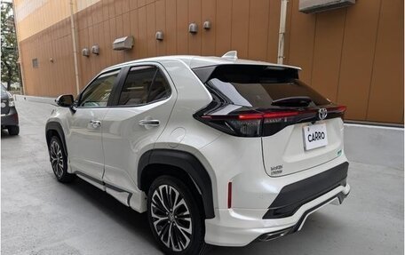 Toyota Yaris Cross, 2022 год, 1 570 002 рублей, 9 фотография