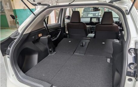 Toyota Yaris Cross, 2022 год, 1 570 002 рублей, 24 фотография