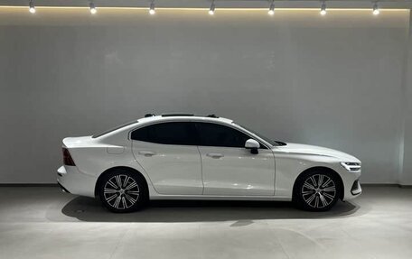 Volvo S60 III, 2021 год, 2 375 000 рублей, 4 фотография