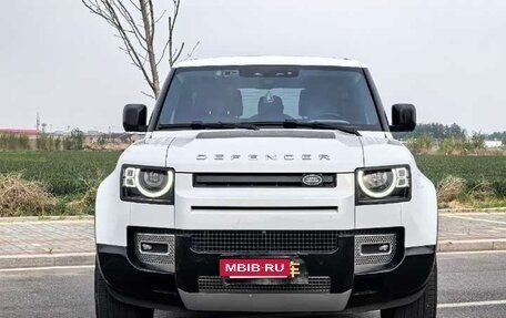 Land Rover Defender II, 2022 год, 6 500 000 рублей, 2 фотография