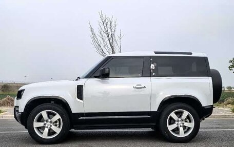 Land Rover Defender II, 2022 год, 6 500 000 рублей, 7 фотография