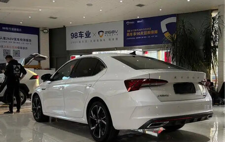 Skoda Octavia IV, 2022 год, 2 100 000 рублей, 4 фотография