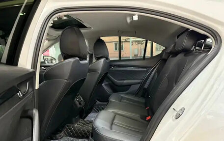 Skoda Octavia IV, 2022 год, 2 100 000 рублей, 17 фотография