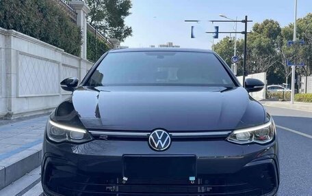 Volkswagen Golf VIII, 2022 год, 1 700 200 рублей, 2 фотография
