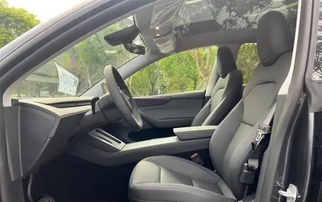 Tesla Model Y I, 2025 год, 4 900 111 рублей, 6 фотография