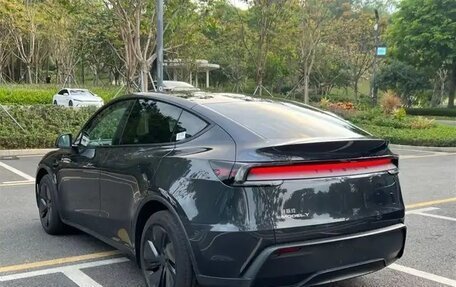 Tesla Model Y I, 2025 год, 4 900 111 рублей, 12 фотография
