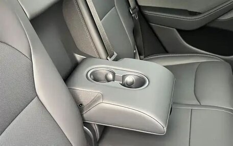Tesla Model Y I, 2025 год, 4 900 111 рублей, 10 фотография