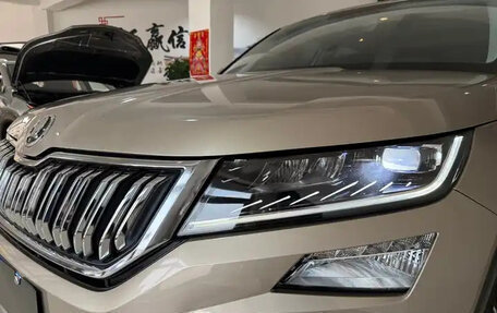 Skoda Kodiaq I, 2021 год, 2 500 000 рублей, 2 фотография