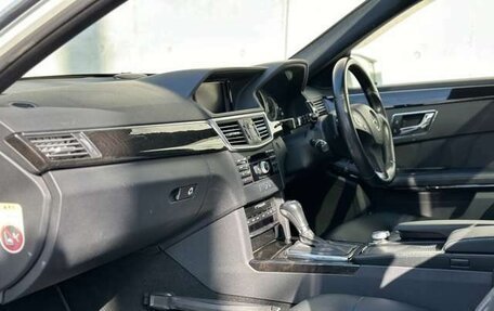 Mercedes-Benz E-Класс, 2012 год, 1 292 000 рублей, 12 фотография