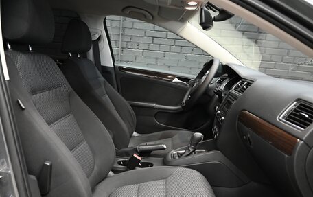 Volkswagen Jetta VI, 2016 год, 1 250 000 рублей, 10 фотография