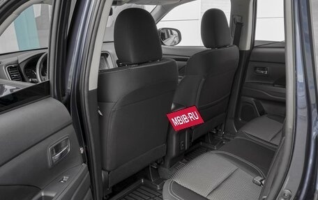 Mitsubishi Outlander III рестайлинг 3, 2022 год, 3 449 000 рублей, 13 фотография