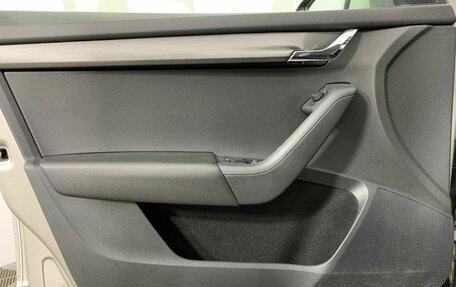 Skoda Octavia, 2019 год, 1 620 000 рублей, 8 фотография