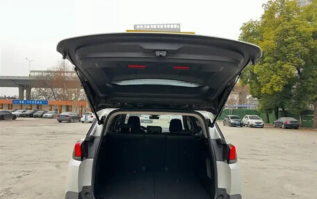 Peugeot 5008 II, 2021 год, 1 740 000 рублей, 18 фотография