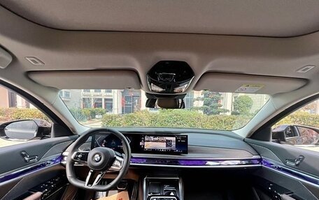 BMW 7 серия, 2024 год, 11 100 000 рублей, 18 фотография