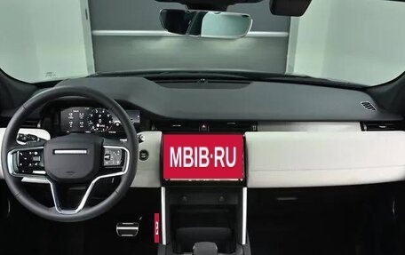 Land Rover Discovery Sport I рестайлинг, 2024 год, 4 800 000 рублей, 6 фотография