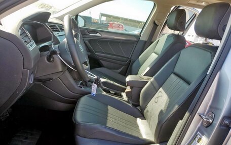 Volkswagen Tiguan II, 2021 год, 2 750 000 рублей, 6 фотография