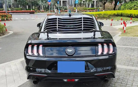 Ford Mustang VI рестайлинг, 2021 год, 3 000 000 рублей, 5 фотография