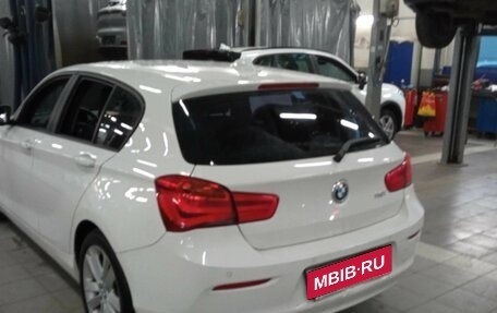 BMW 1 серия, 2017 год, 1 570 000 рублей, 4 фотография