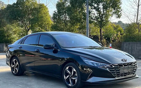 Hyundai Elantra, 2021 год, 1 280 000 рублей, 2 фотография