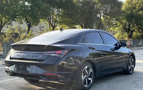Hyundai Elantra, 2021 год, 1 280 000 рублей, 4 фотография
