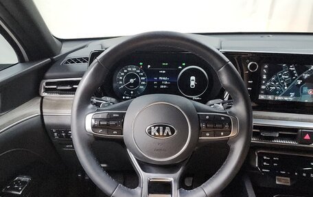 KIA K5, 2021 год, 2 360 100 рублей, 11 фотография