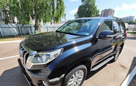 Toyota Land Cruiser Prado 150 рестайлинг 2, 2017 год, 4 100 000 рублей, 6 фотография