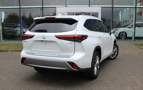 Toyota Highlander, 2025 год, 5 820 000 рублей, 5 фотография