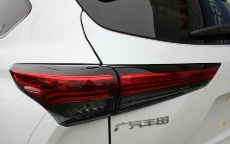 Toyota Highlander, 2025 год, 5 820 000 рублей, 12 фотография