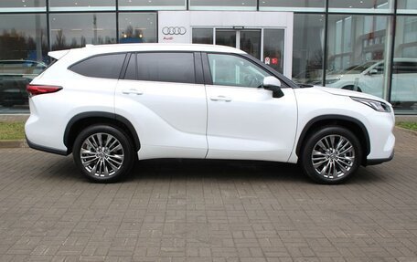 Toyota Highlander, 2025 год, 5 820 000 рублей, 4 фотография
