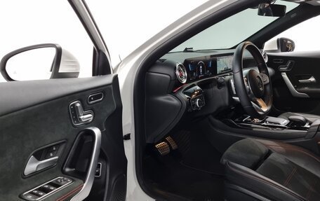 Mercedes-Benz A-Класс AMG, 2021 год, 2 598 000 рублей, 19 фотография