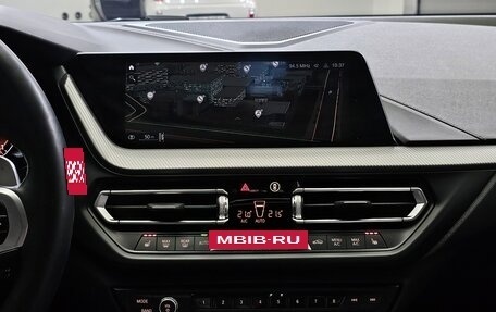 BMW 1 серия, 2021 год, 2 730 000 рублей, 13 фотография