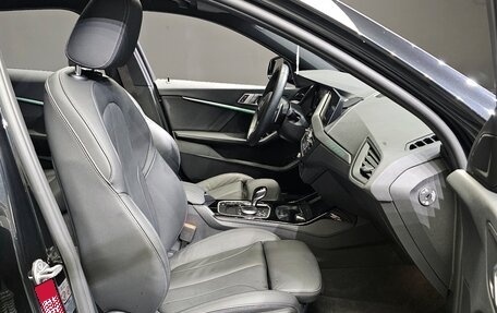 BMW 1 серия, 2021 год, 2 730 000 рублей, 18 фотография