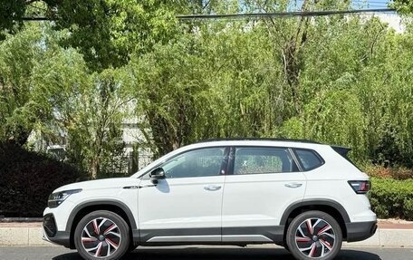 Volkswagen Tharu, 2024 год, 3 100 000 рублей, 5 фотография